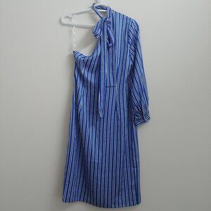 NEW WITH TAGS Banana Republic blue white striped dress neck tie size 4